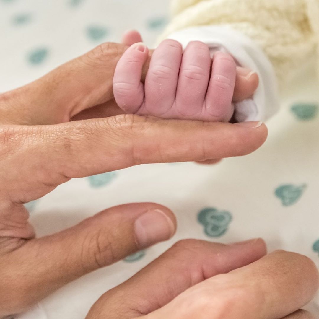 Стефани Бриту впервые стала мамой