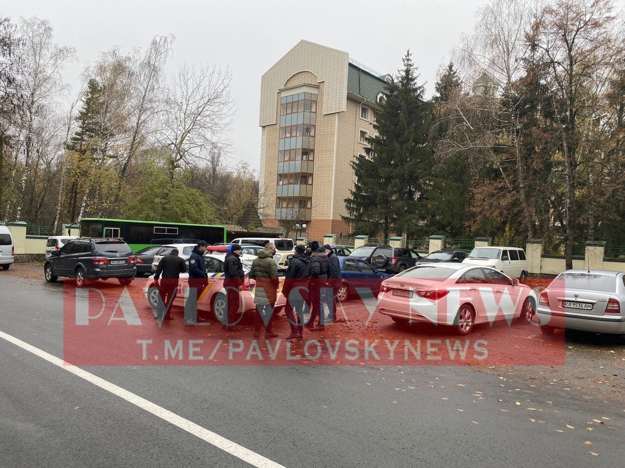 Полиция дежурит вокруг "Феофании"