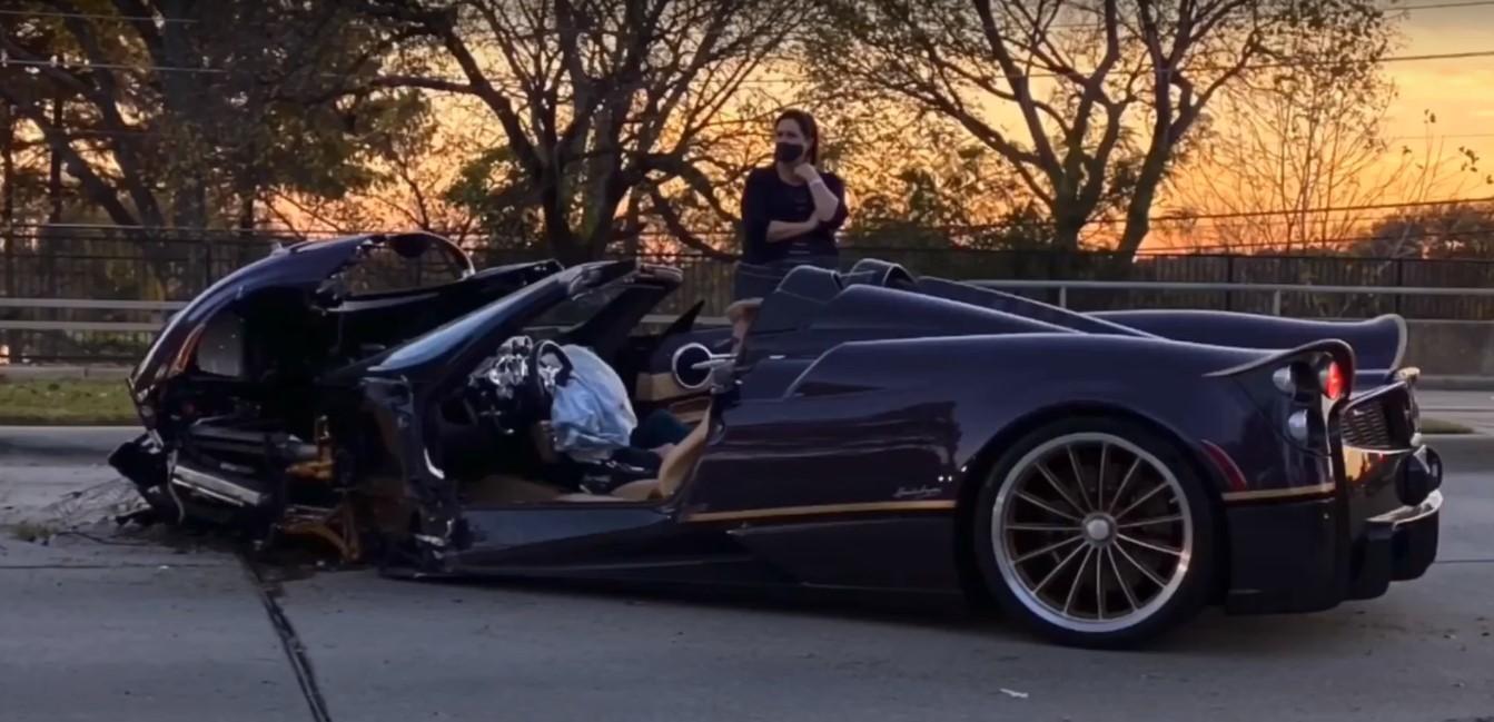 Разбитый Pagani Huayra