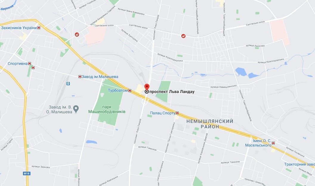 В Харькове Mercedes сбил пешехода: мужчине оторвало голову. Видео 21+