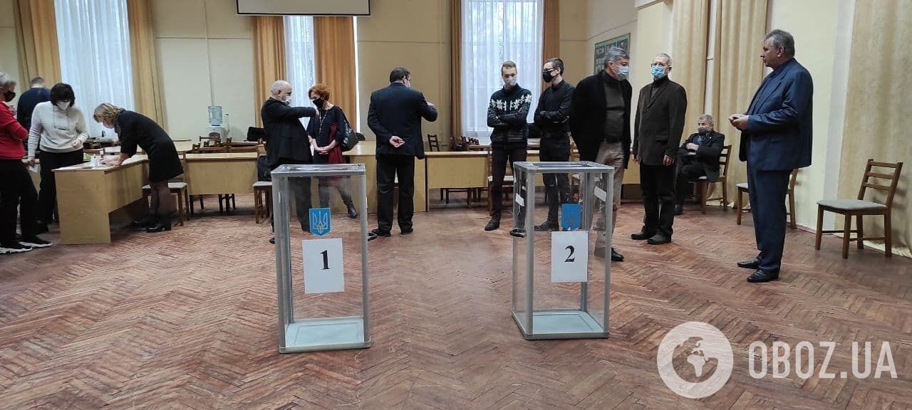 Избиратели на выборах ректора.