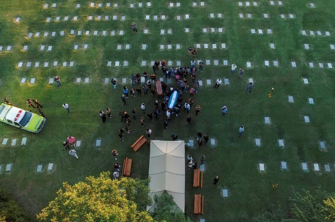 Марадону похоронили в 40 километрах от Буэнос-Айреса.