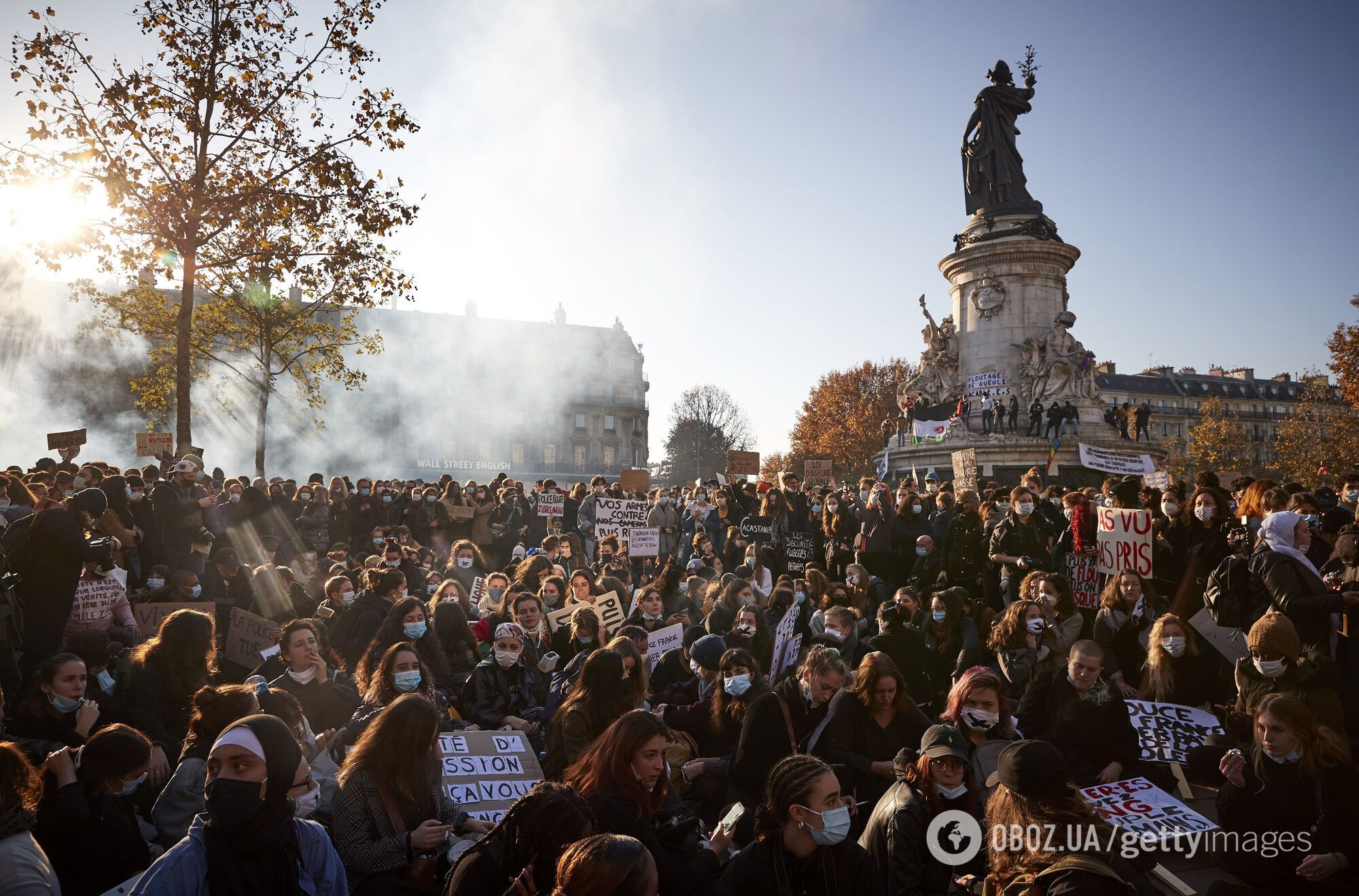 Протест в Париже собрал более 46 тысяч человек.