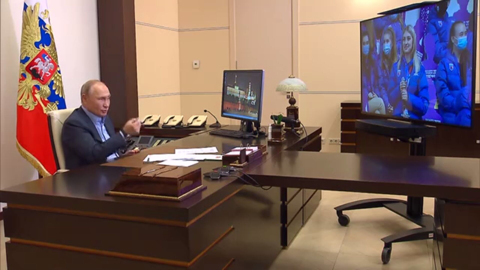 Путин присоединился к скандальному фестивалю в "Артеке" по видеосвязи