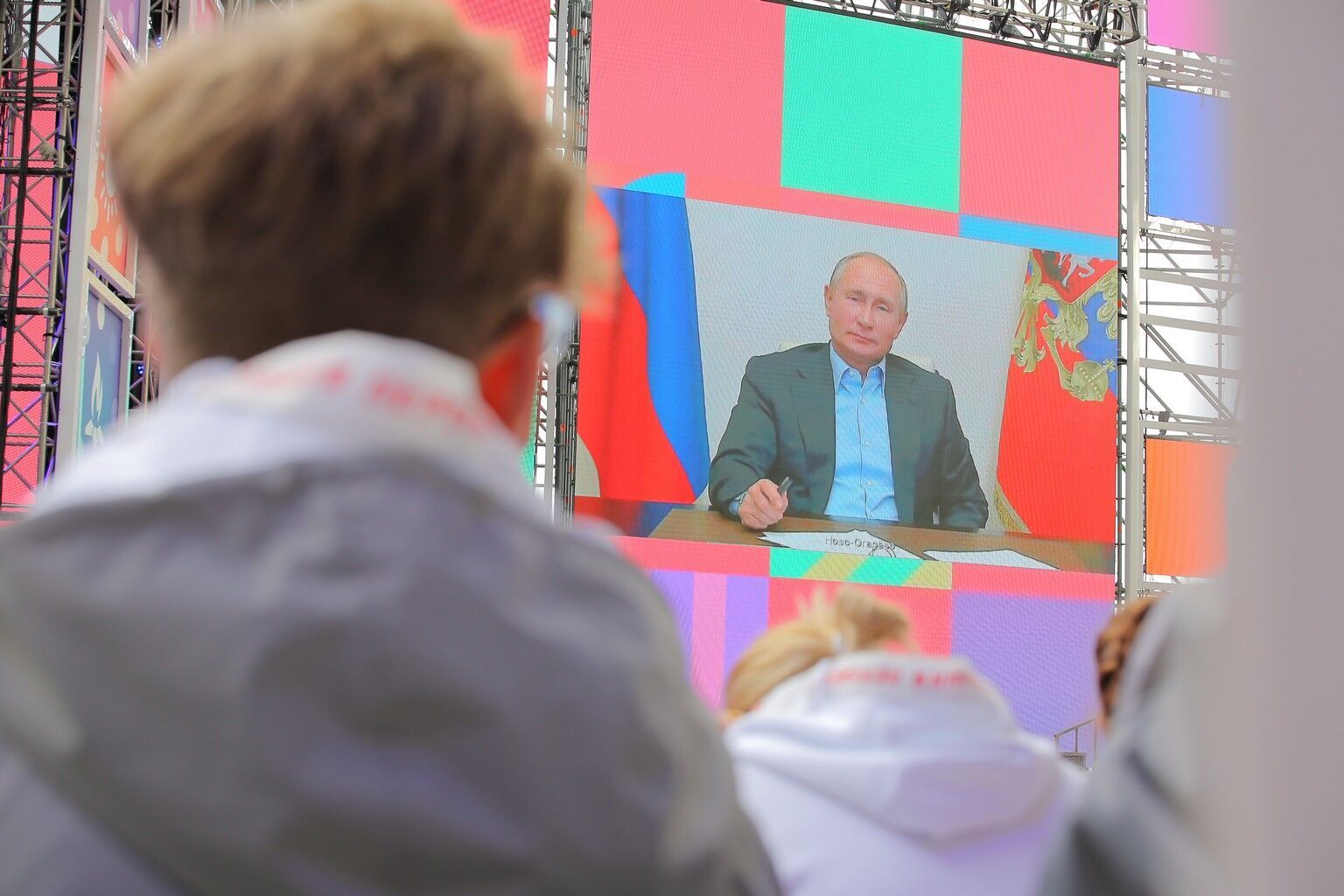 Учасників конкурсу в "Артеку" особисто вітав Володимир Путін.