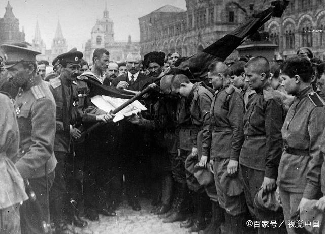 103 года Октябрьскому перевороту: как рождалась коммунистическая диктатура