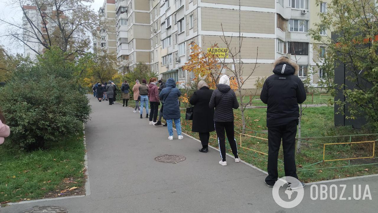 Количество желающих сдать тест на коронавирус в Киев значительно увеличилось