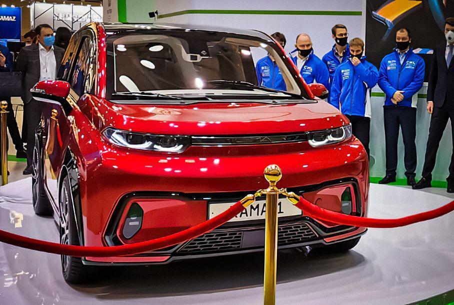 По форме и размерам Кама-1 напоминает "Оку"