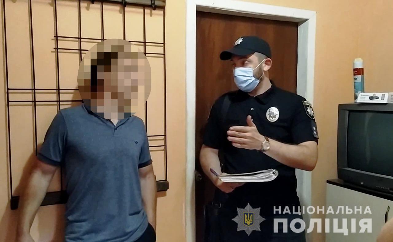 Подозреваемому в истязании пасынка в Одессе грозит до 10 лет тюрьмы.