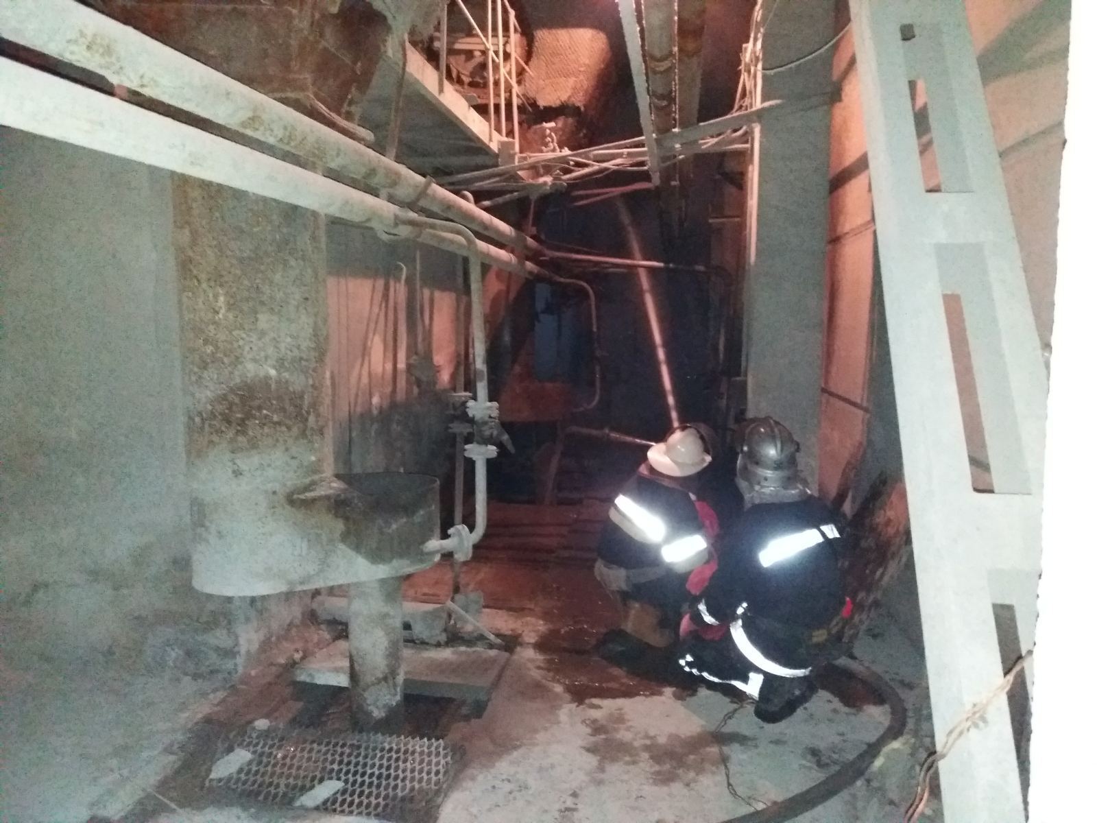 Пожар возник в корпусе Б энергоблока №9 Змиевской ТЭС