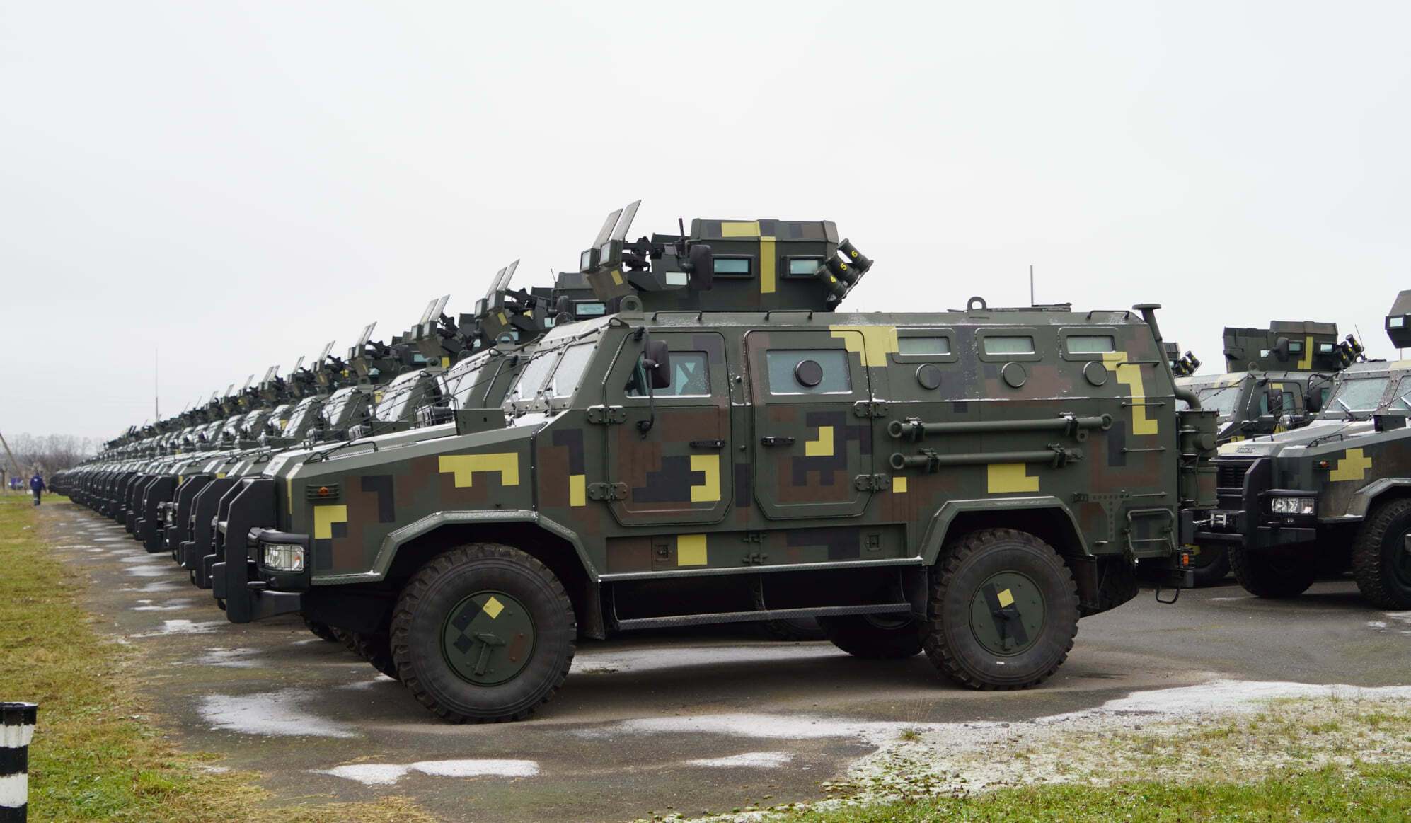 Всего на вооружении у ВСУ 240 машин "Козак-2".
