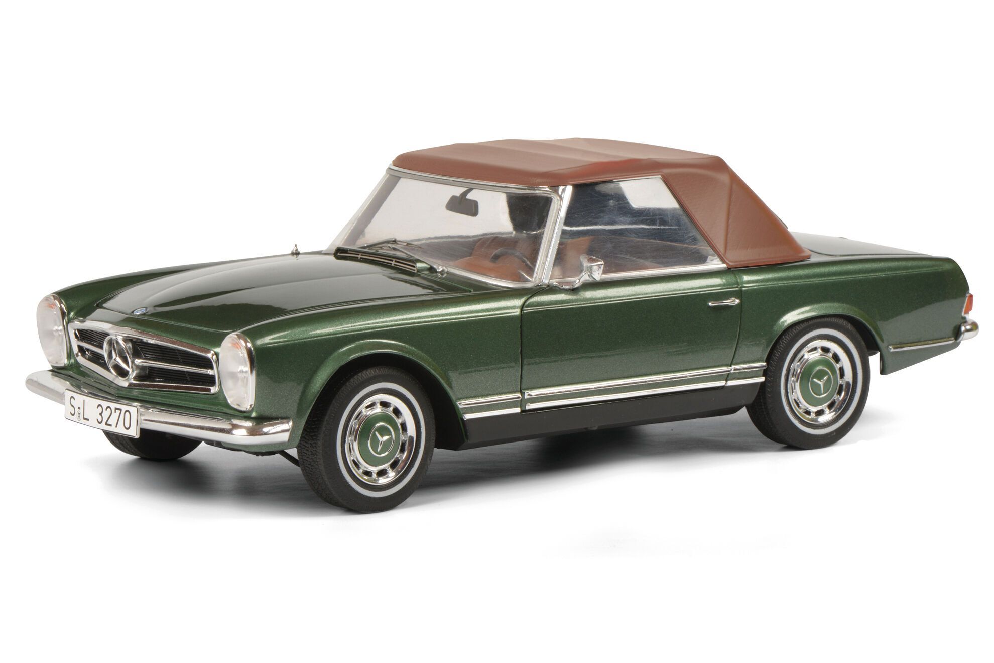 Mercedes-Benz модель 280 SL "Pagoda" (W 113) в масштабе 1/18 от компании Schuco