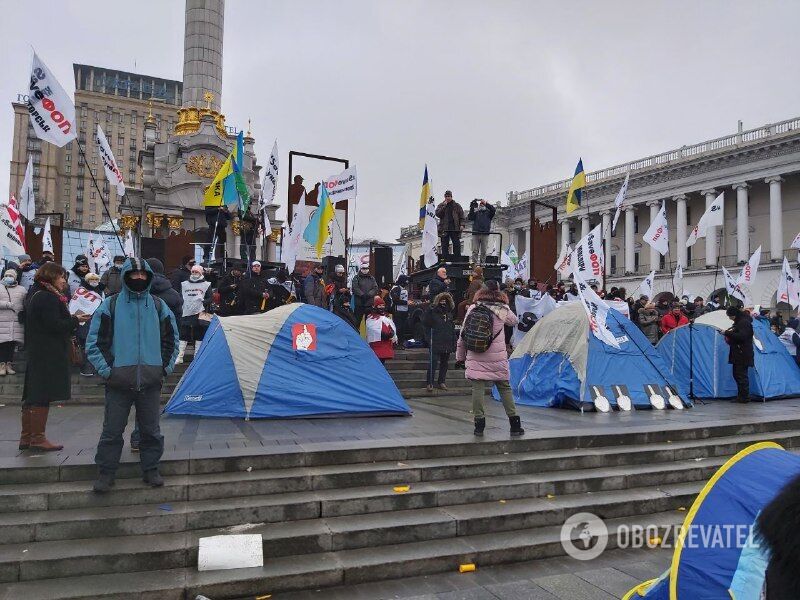 Мітингувальники на Майдані