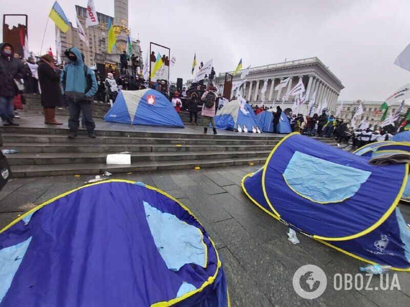 Мітингувальники сказали, що залишаться на ніч на Майдані