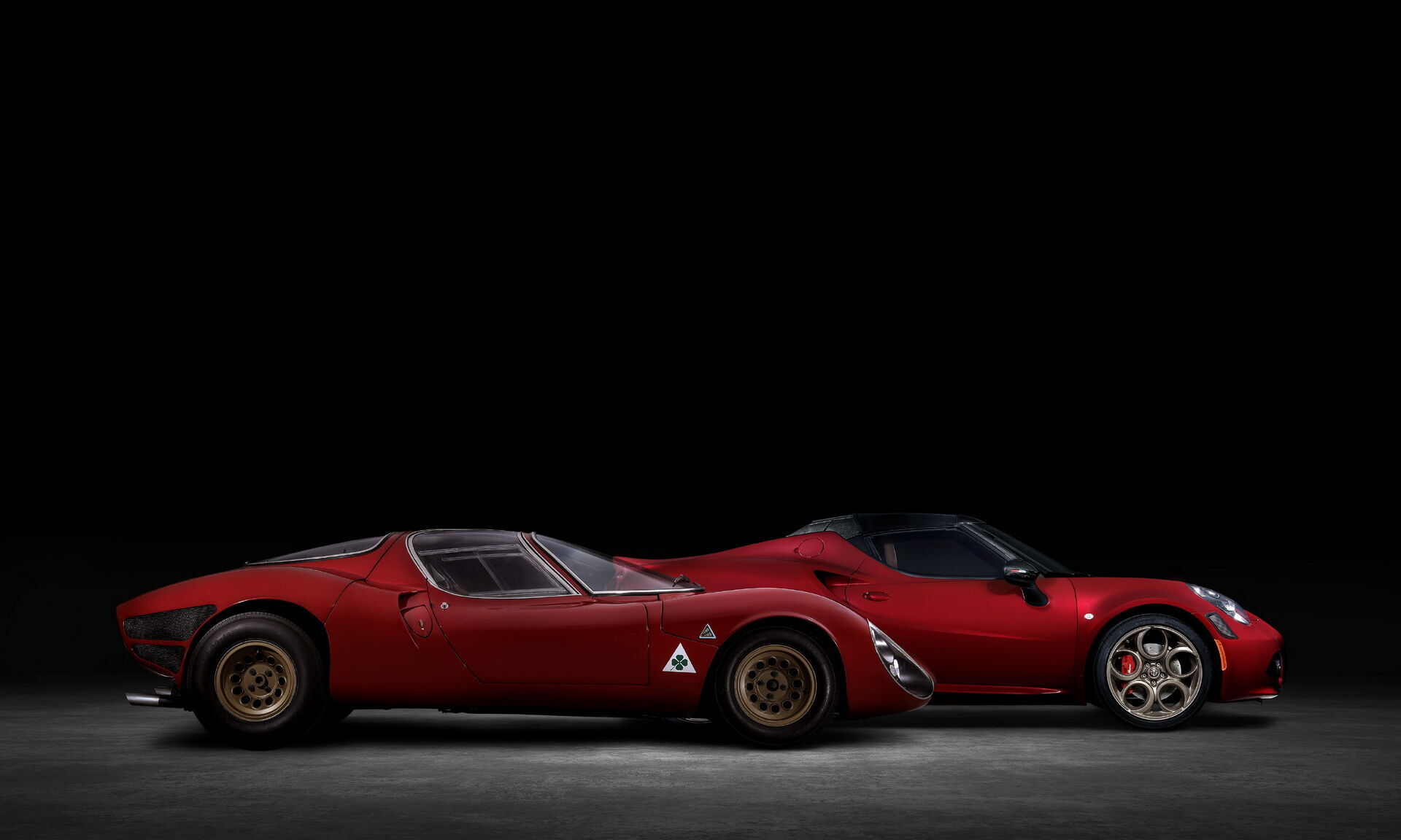 Alfa Romeo 33 Stradale и его наследник 4C Spider 33 Stradale Tributo