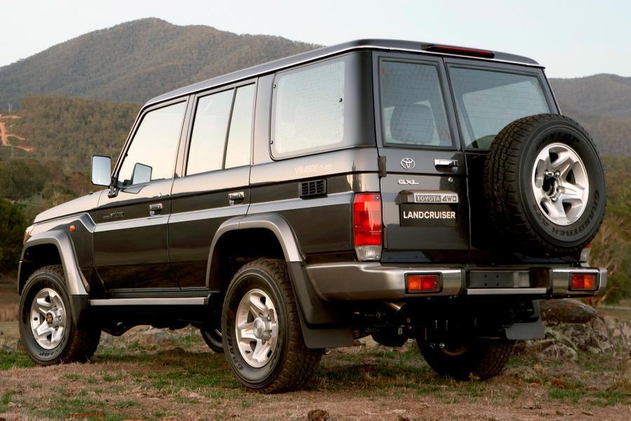 Land Cruiser J70 вирушив на конвеєр в 1984 році