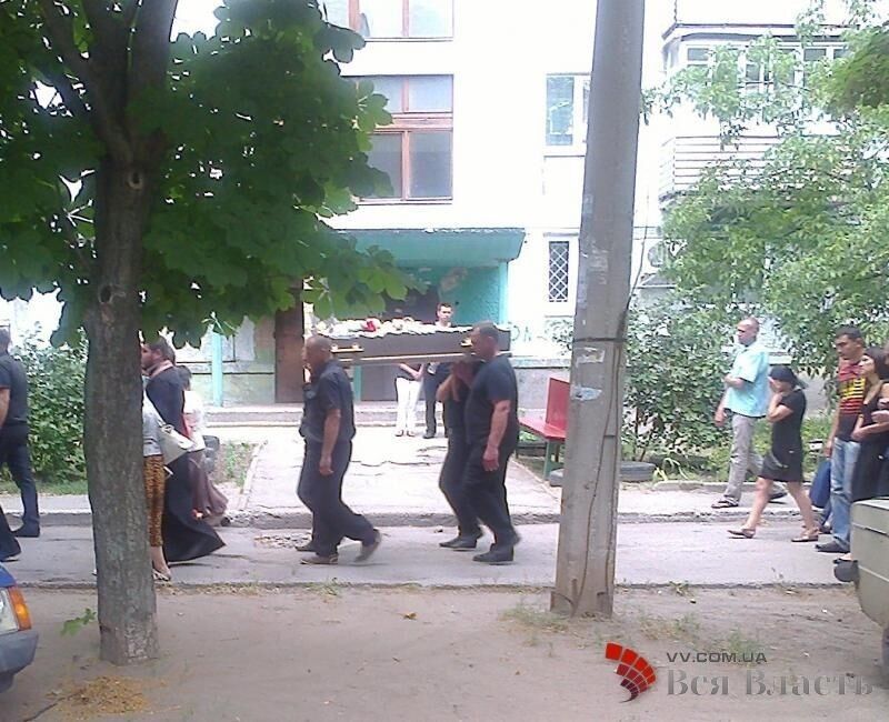 Похоронная процессия в Хортицком районе Запорожья