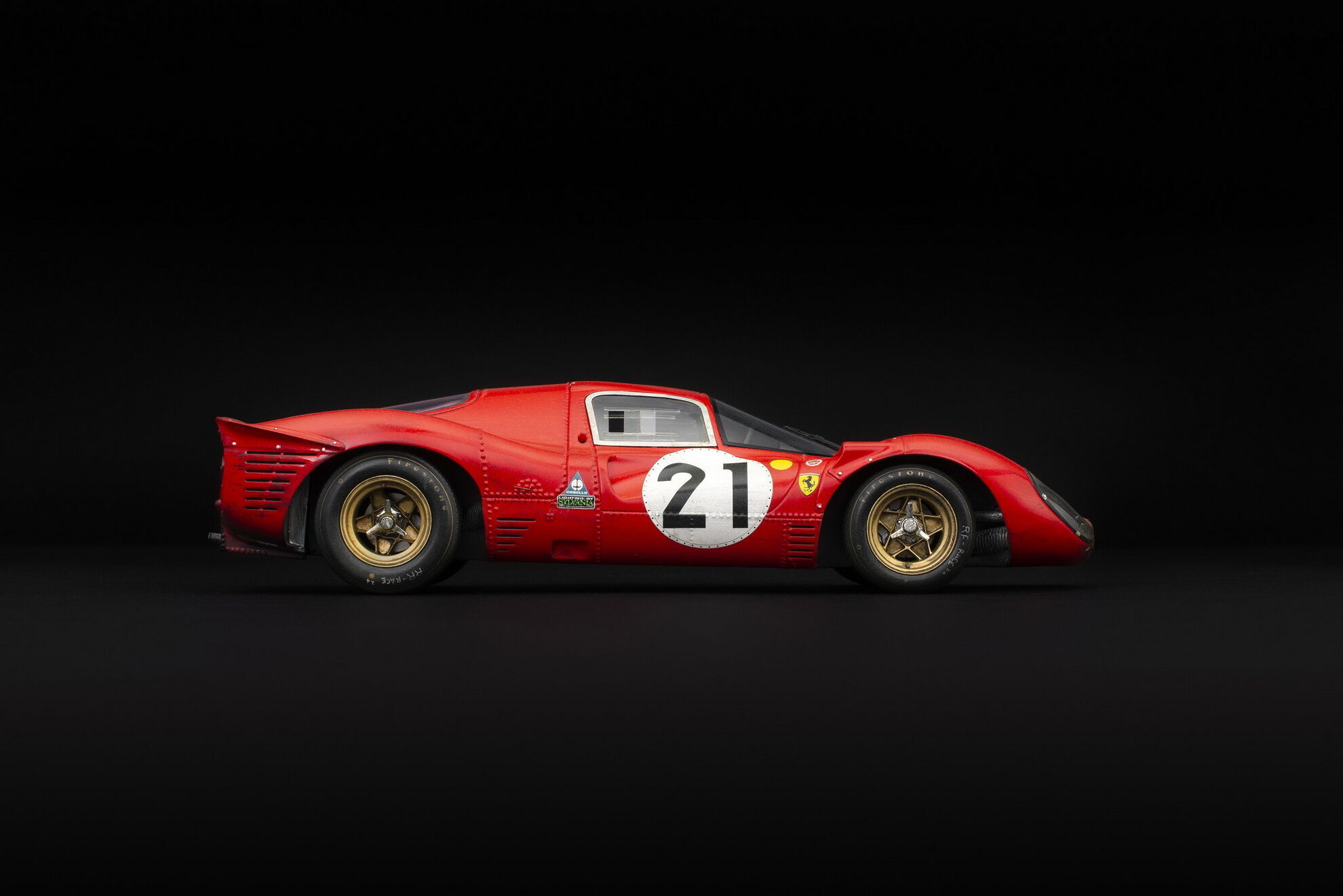 В процессе создания модели большую помощь оказали представители исторического подразделения компании Ferrari