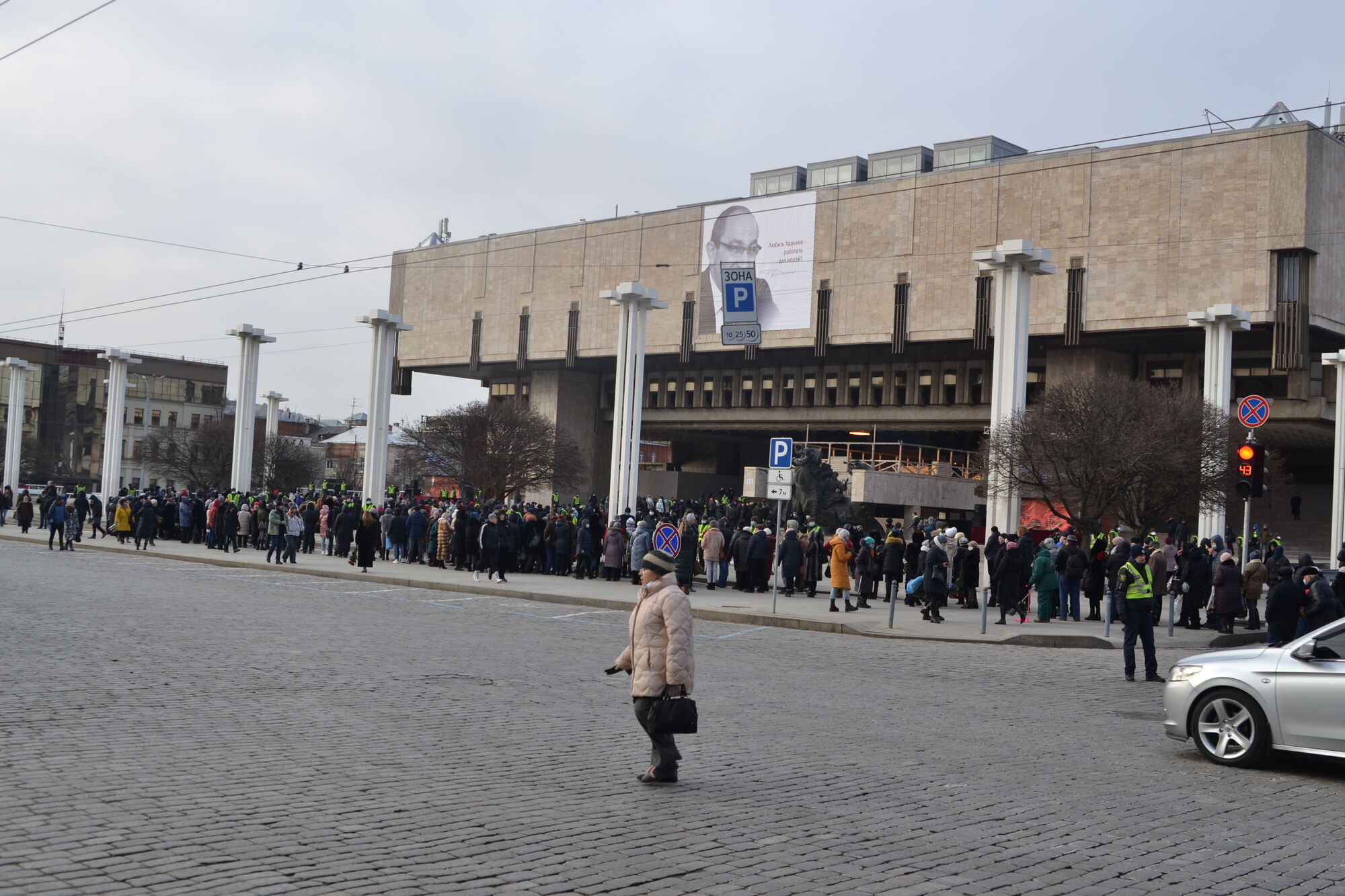 Церемония прощания с Кернесом проходила в Харьковском национальном театре оперы и балета