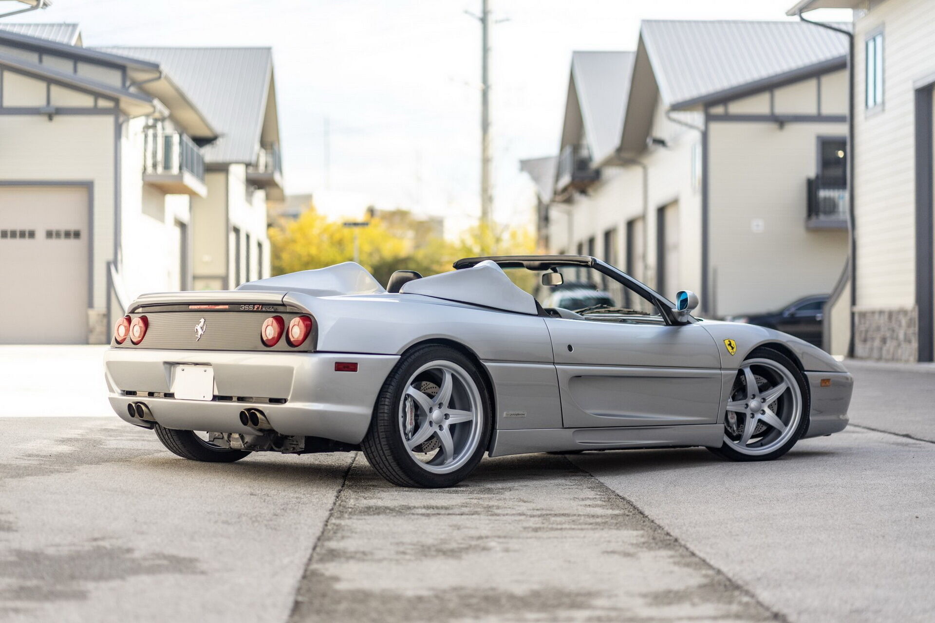 Ferrari F355 Spider известного баскетболиста НБА Шакила О’Нила