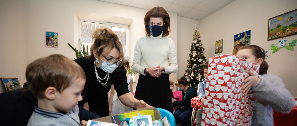 Для дітей з особливими потребами було підготовано 1000 різдвяних подарунків