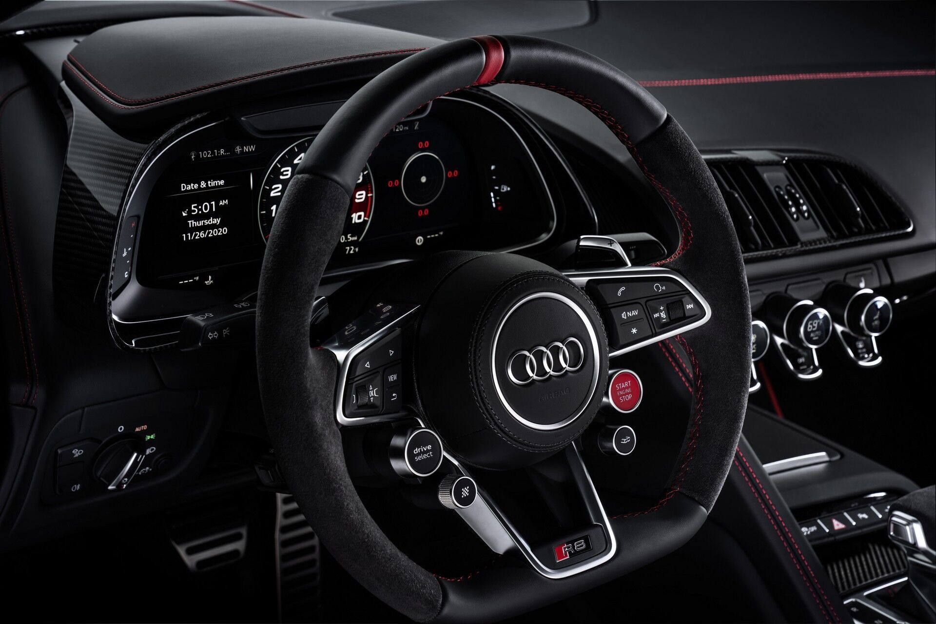 Audi R8 Panther Edition получил эксклюзивный спортивный руль