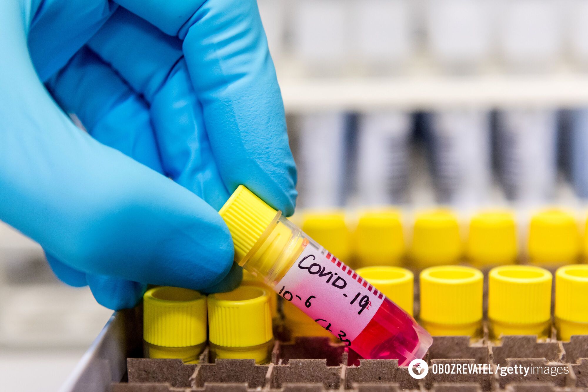Вакцинація від коронавірусу в Україні може провалитися.