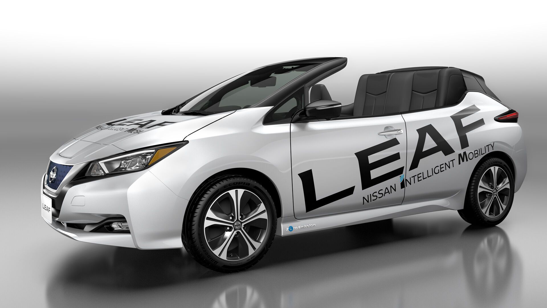 Концепт Nissan Leaf Open Car был построен в 2018 году в честь продажи 100-тысячного экземпляра модели Leaf на японском рынке