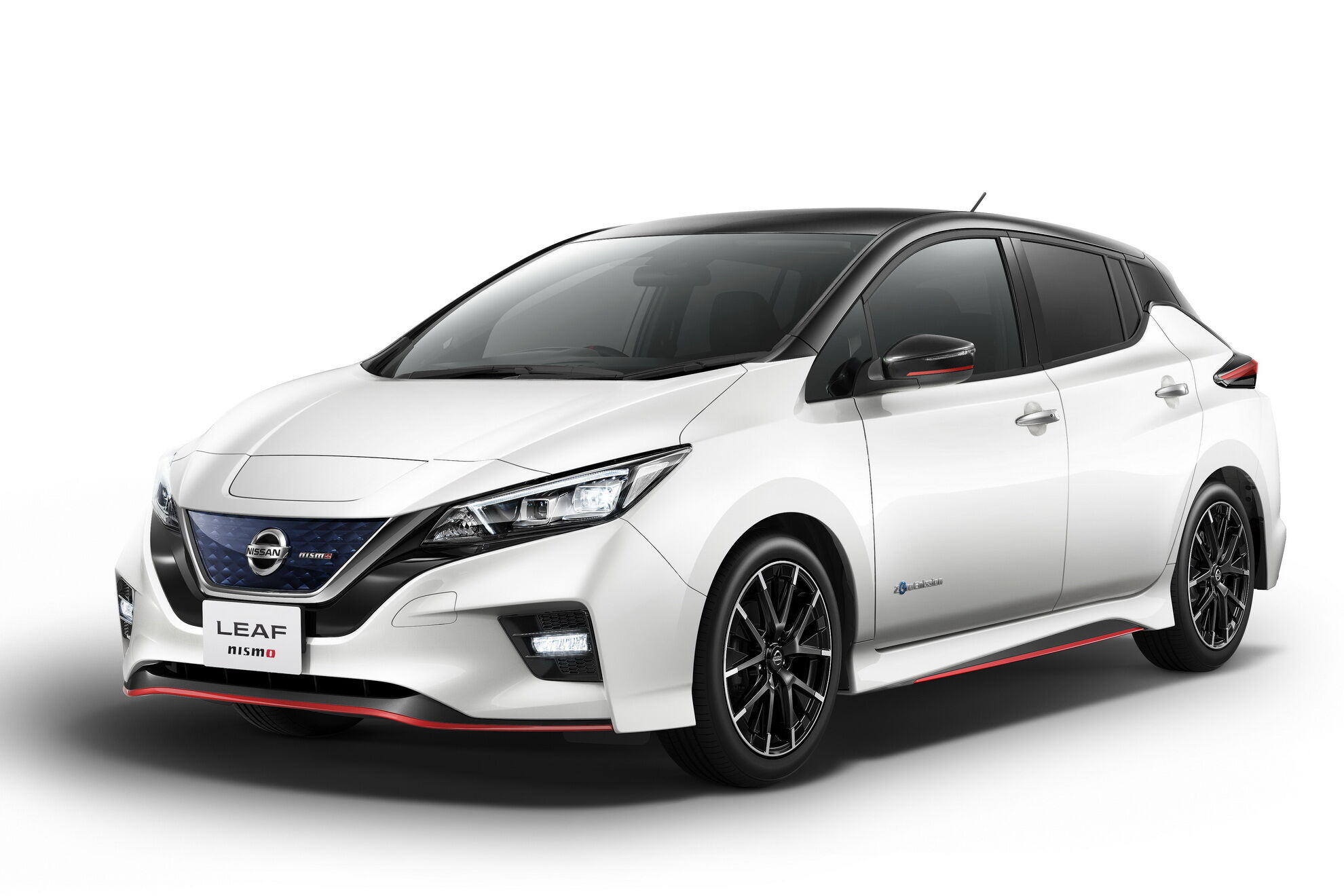 Перша серійна спортивна версія Nissan Leaf Nismo підготовлена у 2017 році для другого покоління моделі