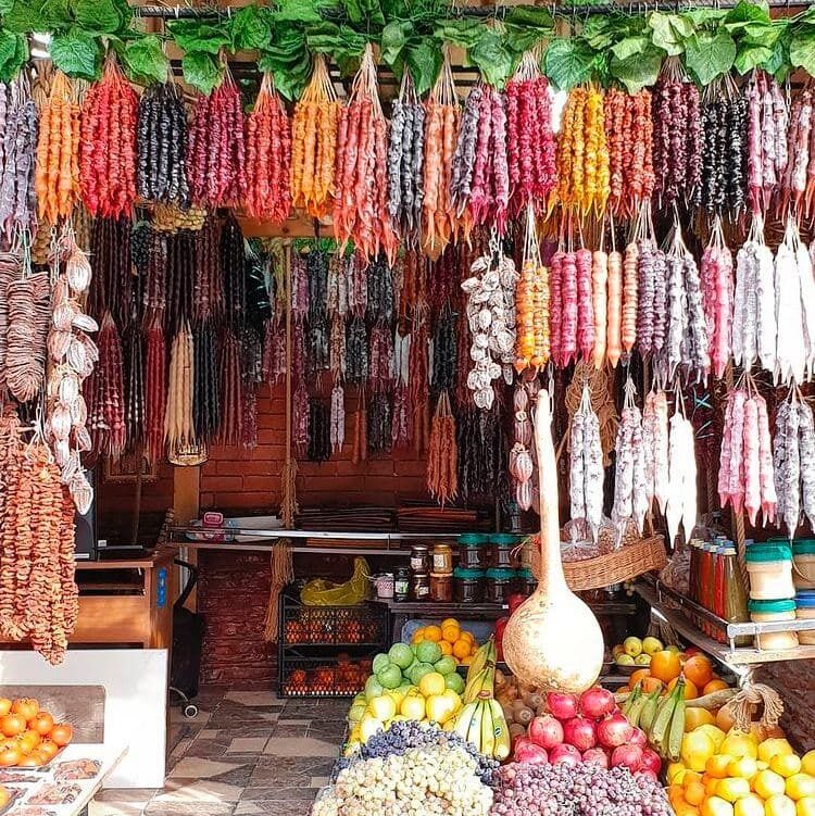Чурчхела на грузинському базарі