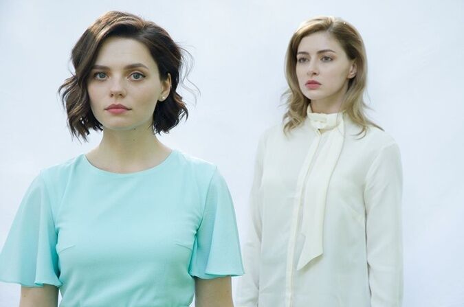 Кадр з серіалу "Вірна подруга"