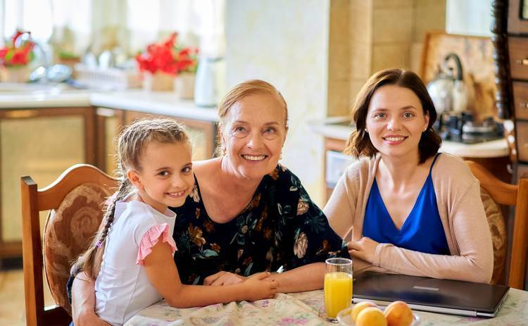 Кадр з серіалу "Вірна подруга"