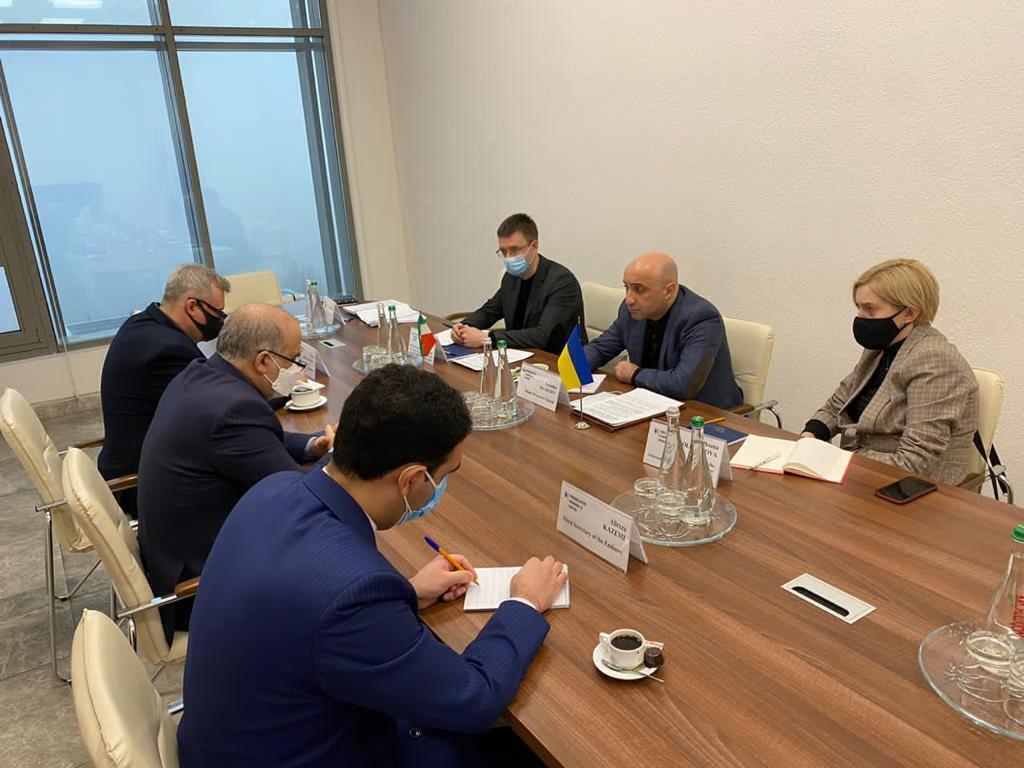 Замгенпрокурора Украины Гюндуз Мамедов на встрече с послом Ирана