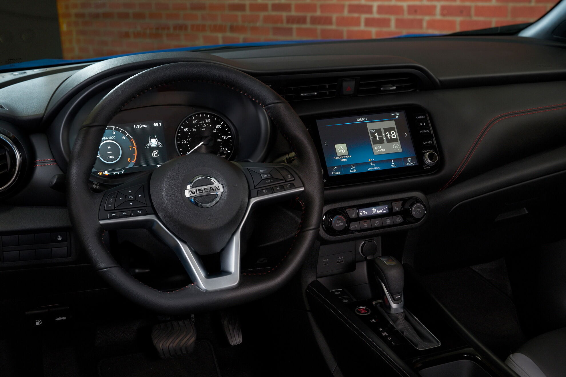 В зависимости от комплектации автомобиль получит 7- или 8-дюймовый сенсорный дисплей информационно-развлекательной системы