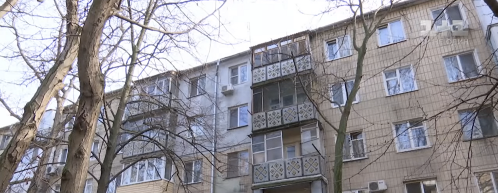 В Одесі невідомий тиждень стріляв з рушниці по вікнах квартир
