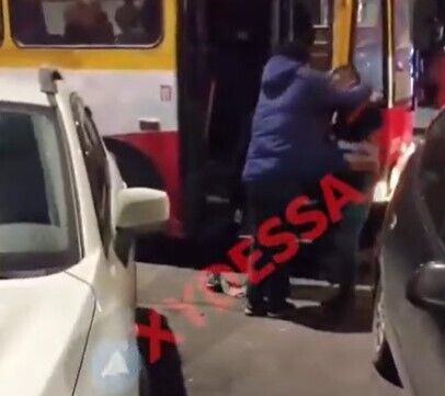 В Одесі посеред рейсу побилися двоє водіїв тролейбусів