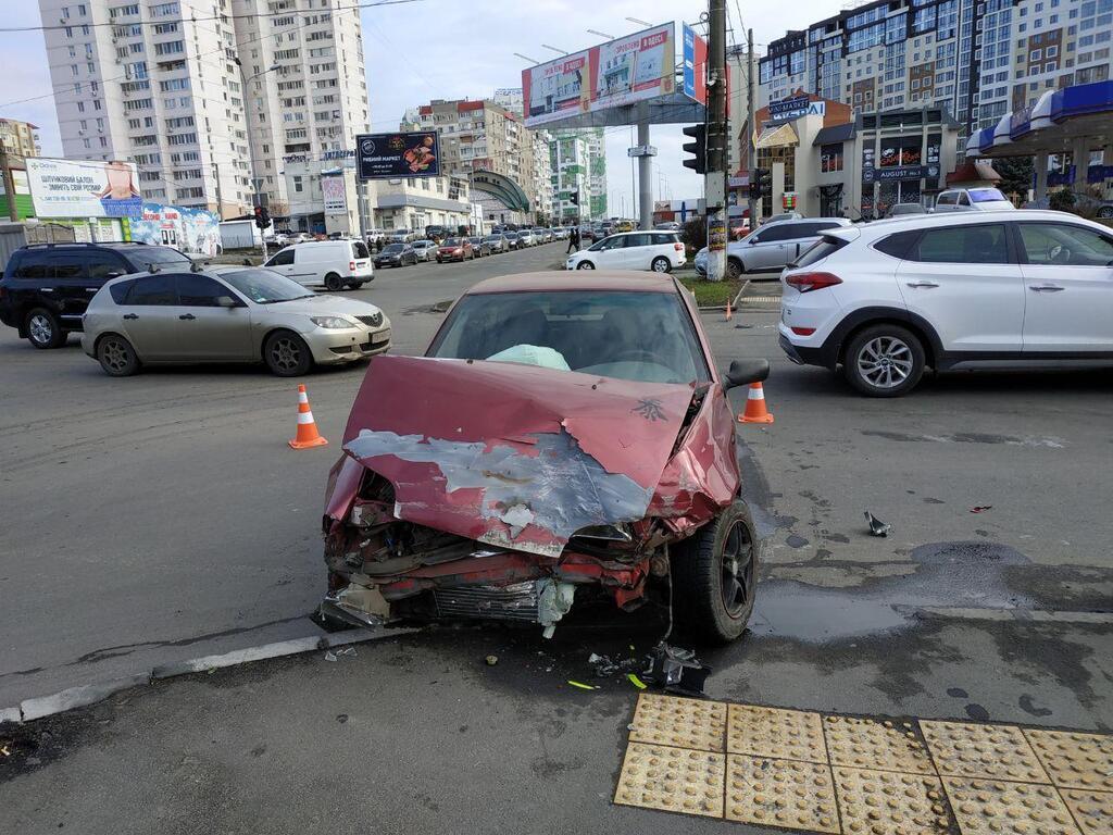 в Одессе произошло ДТП с участием автомобиля "скорой"