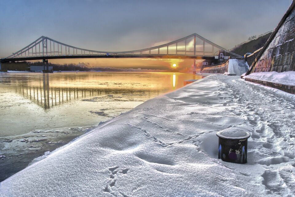 Современный зимний Киев