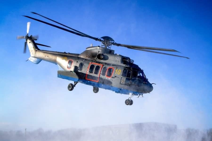 Авіатори НГУ вчилися керувати вертольотами Airbus Н-225 Super Puma