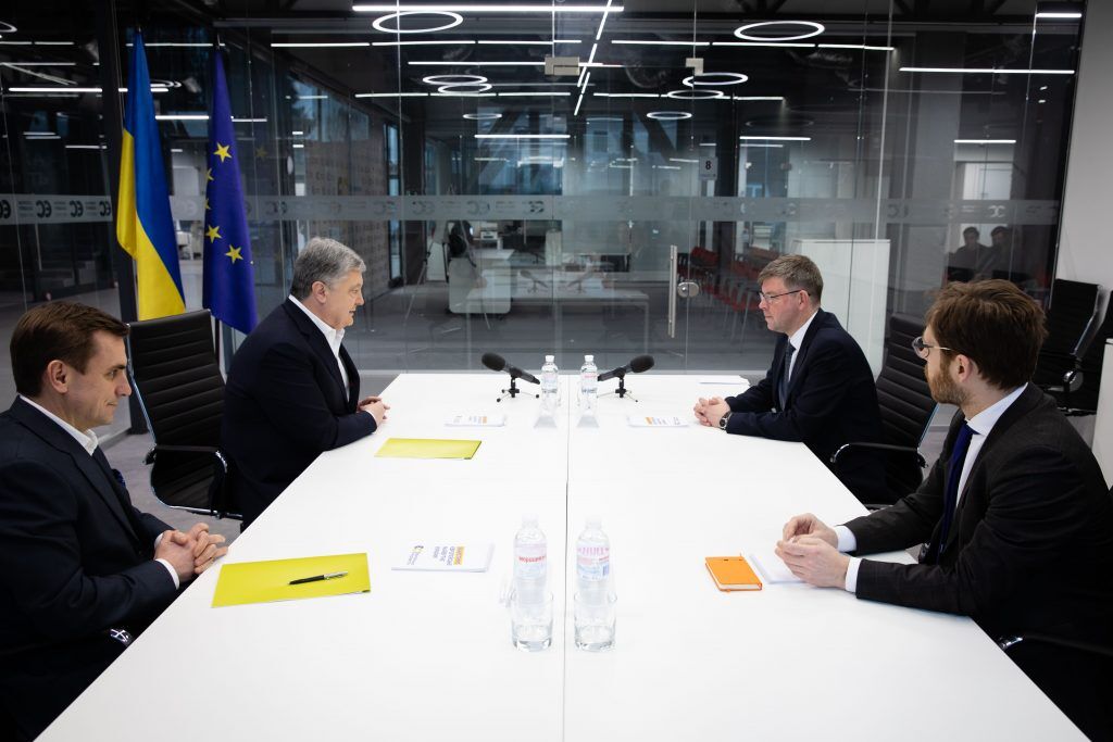 Петро Порошенко провів зустріч із послом Литви в Україні Марюсом Януконісом
