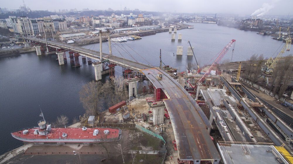 Відкриють до кінця року: Кличко показав, як будують Подільсько-Воскресенський міст