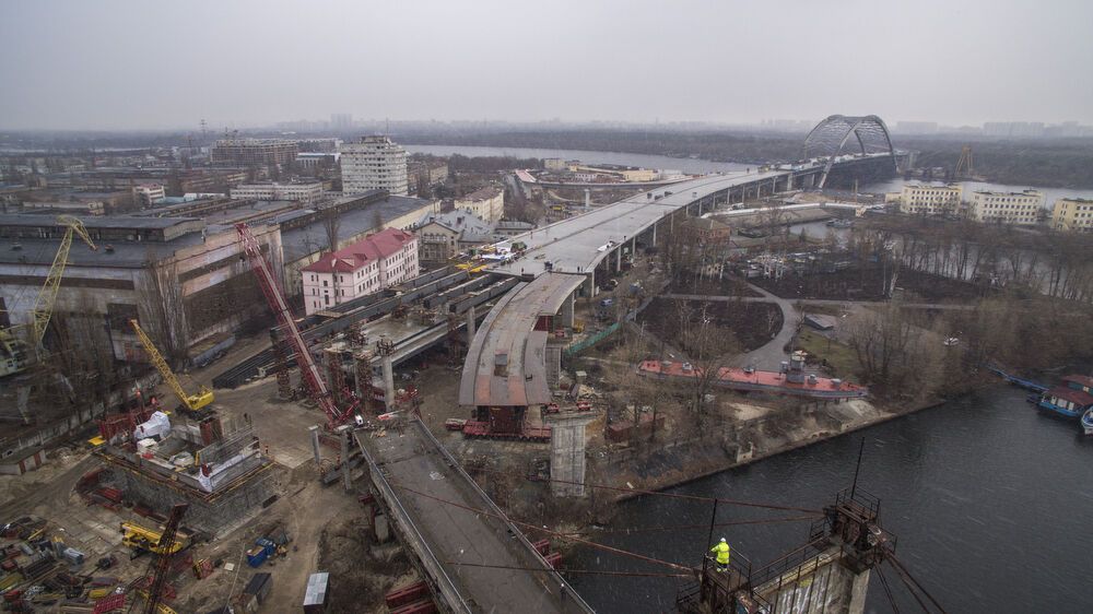 Відкриють до кінця року: Кличко показав, як будують Подільсько-Воскресенський міст