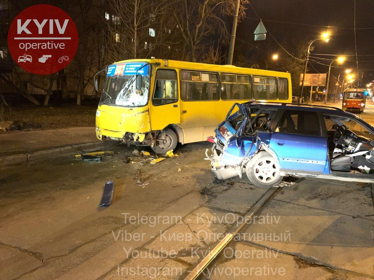 ДТП з маршруткою у Києві