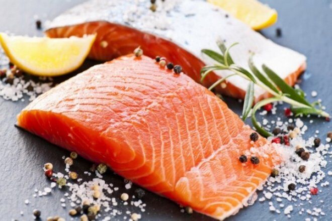 В рыбе содержится много полезных жирных кислот омега-3