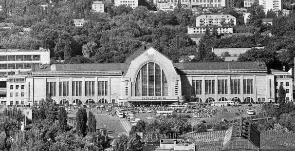 Центральный железнодорожный вокзал в Киеве в прошлом