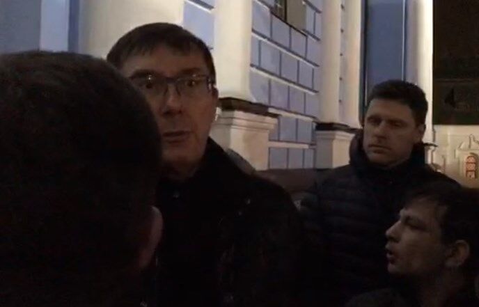 Бывший генпрокурор Юрий Луценко возле Михайловского собора