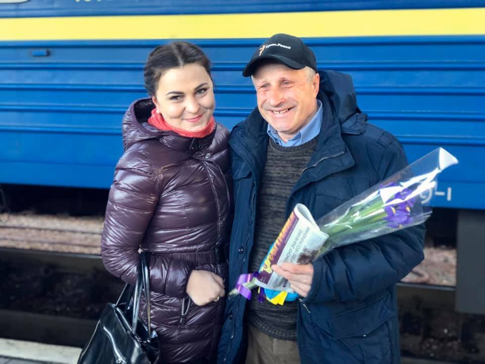 Осужденный оккупантами Крыма журналист Семена приехал в Киев