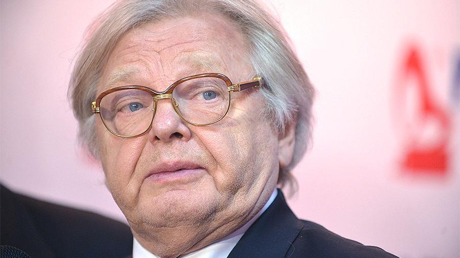 Юрий Антонов