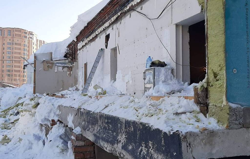 У Новосибірську в розпал вечірки завалився дах кафе