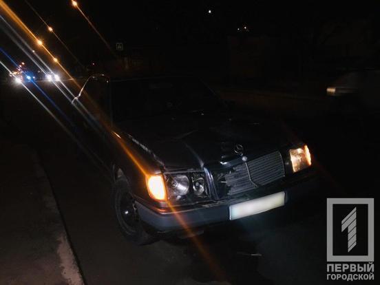 На Дніпропетровщині автомобіль збив на смерть чоловіка без ніг: фото 18+